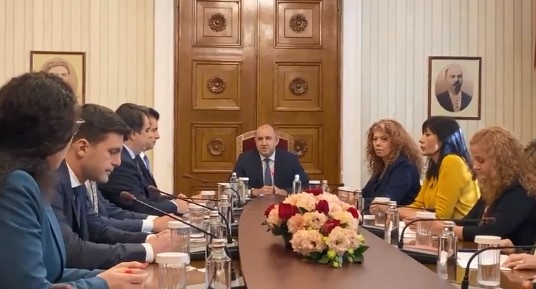 Президентът Румен Радев прие на консултации втората по големина парламентарна